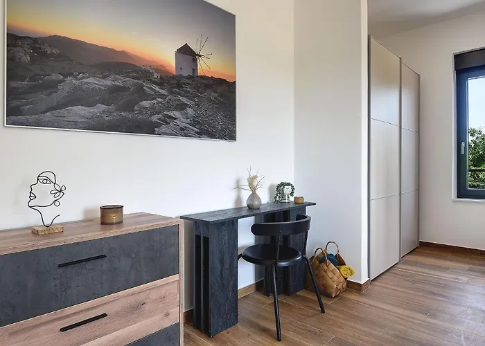 In Croatia Near Scenic Coastline 빌라