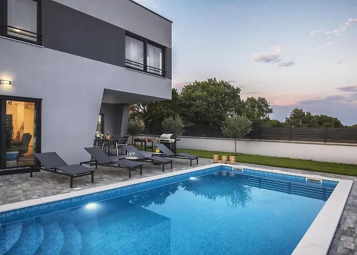 빌라 In Croatia Near Scenic Coastline 풀라