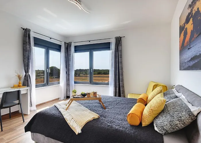 In Croatia Near Scenic Coastline 빌라